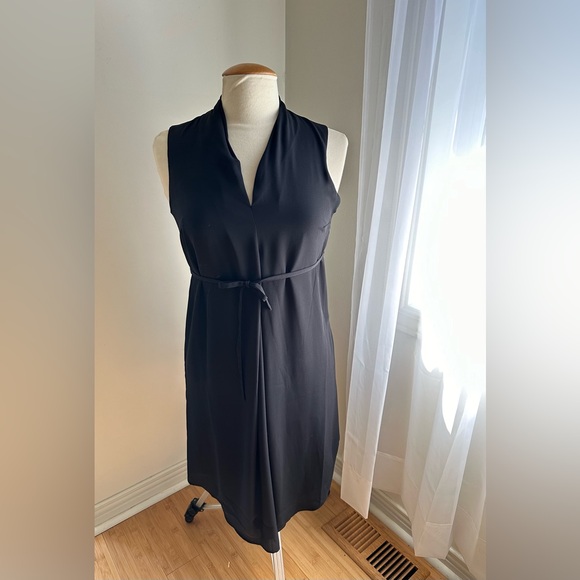 Black Stork and Babe maternity dress in XXS - Picture 2 of 10